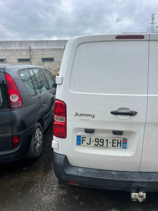 Porta Tras esquerda Citroen Jumpy Peugeot Expert Toyota Proace