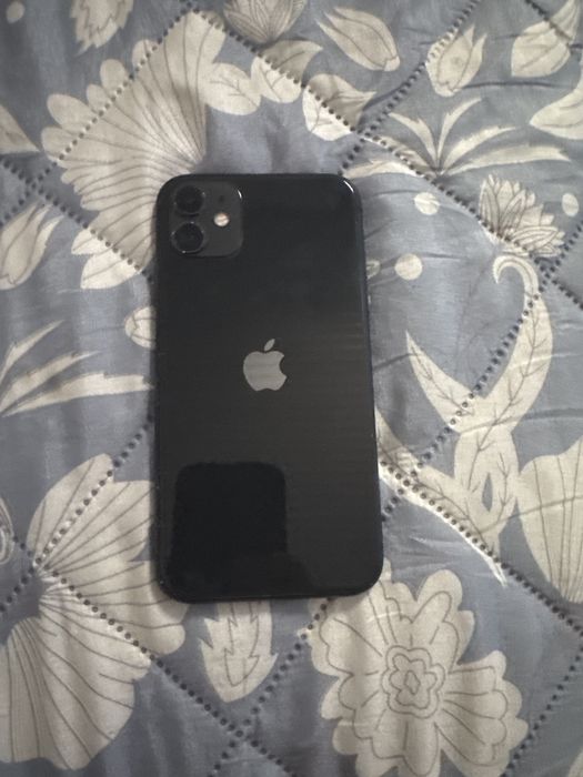 Iphone 11 com carregador