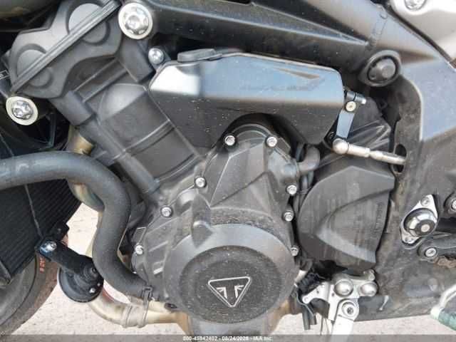 Triumph Street Triple 765 RS 2024