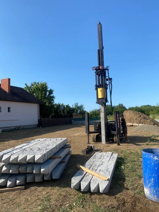 Фундамент на палях залізобетонних забивання паль