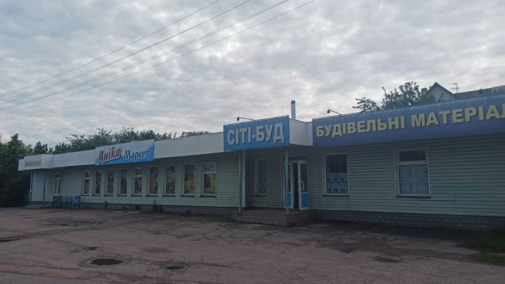 Продаж окремого торгового приміщення площою 434м2 , Готовий бізнес