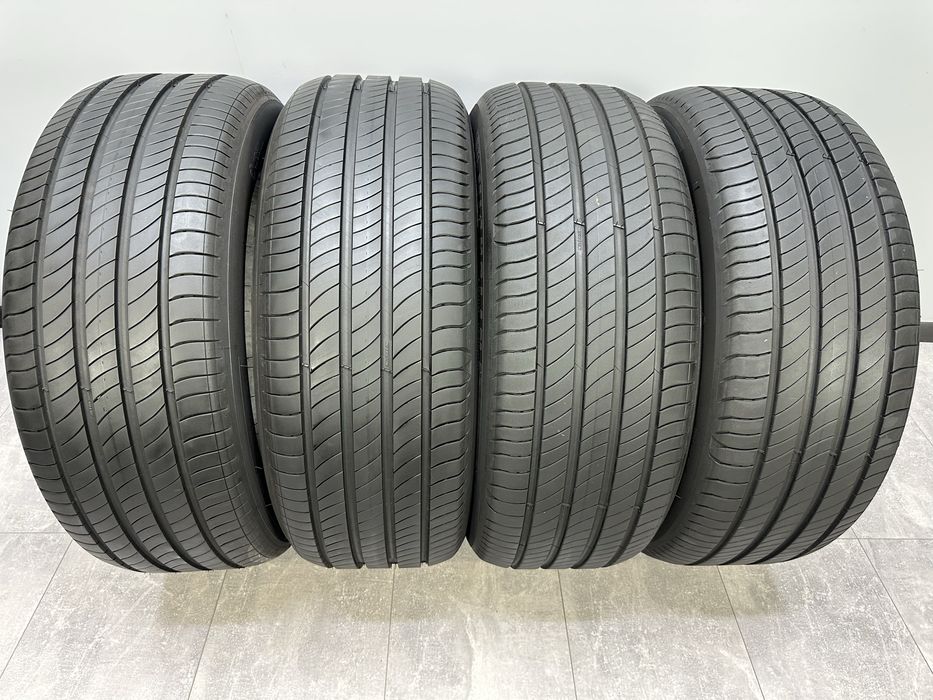 Літні шини Michelin e•Primacy 235/50 R20 104V