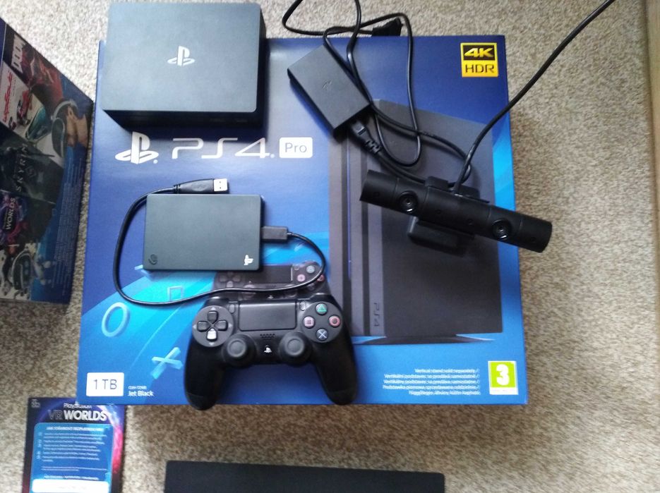 Playstation 4 Pro 4K Cały komplet do Grania