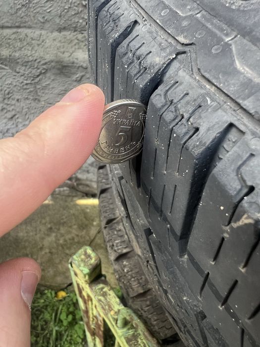 Резина зимняя Continental 215/65 R16C