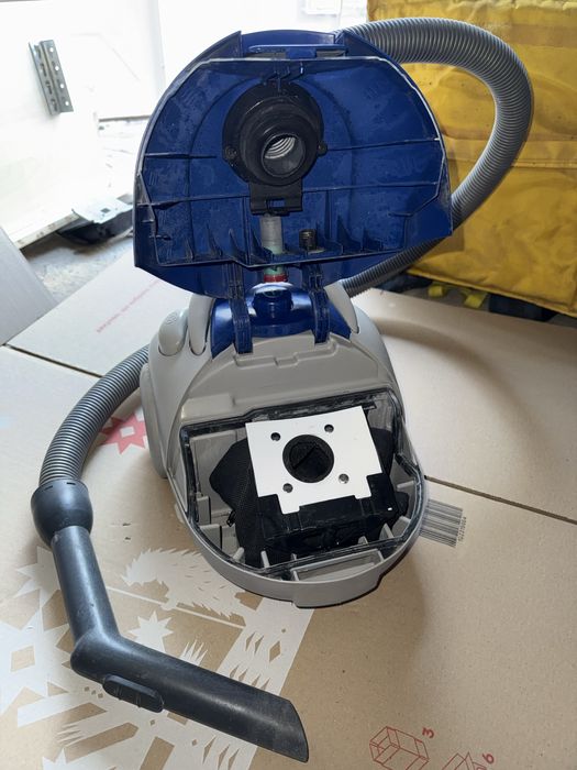 Пилосос Samsung 1300W