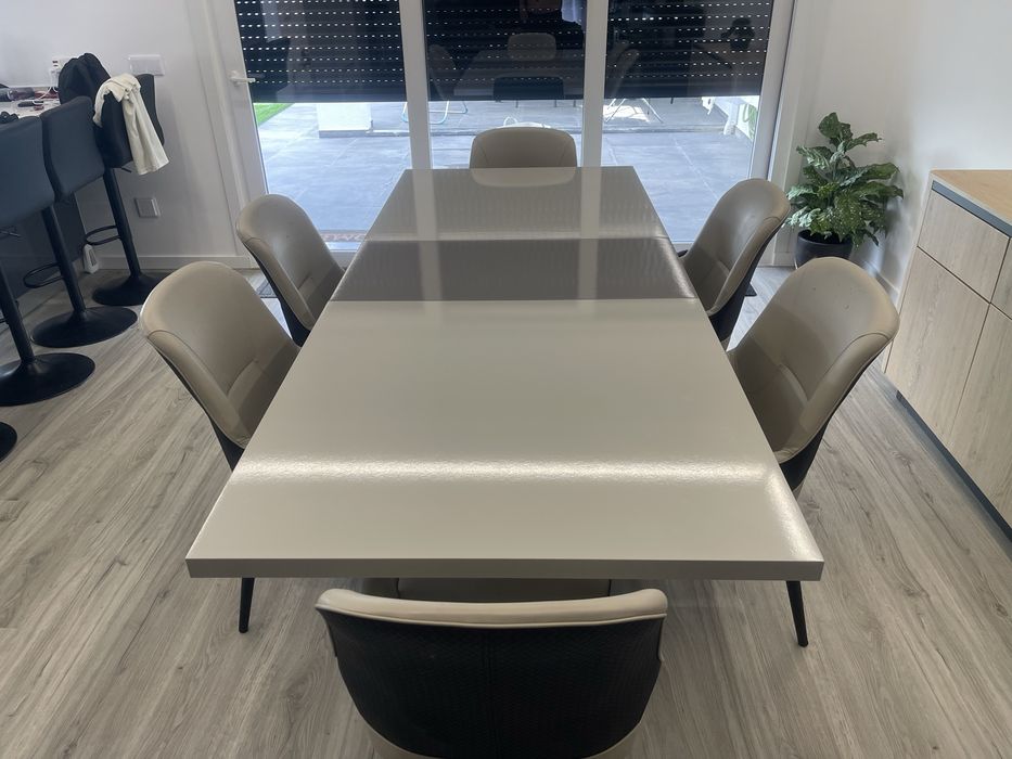 Mesa Sala Jantar Extensivel e 6 Cadeiras - 180/225x90