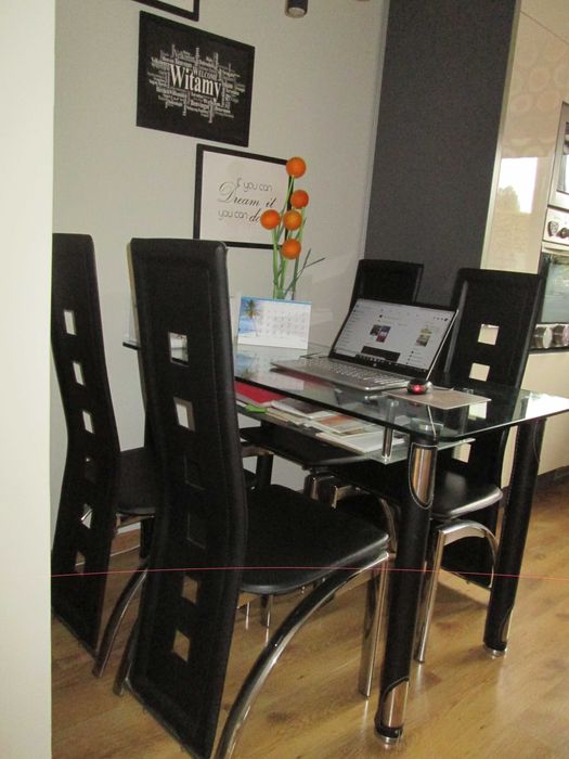 OKAZJA-Krzesła  4 sztuki +stół szklany- zestaw