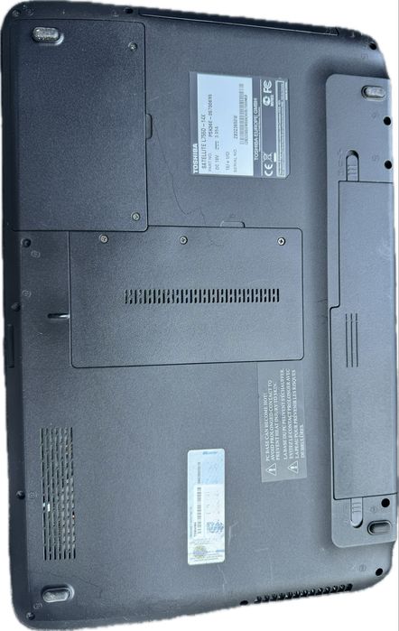 Laptop Toshiba Satellite L755D - 14X A6 8GB RAM