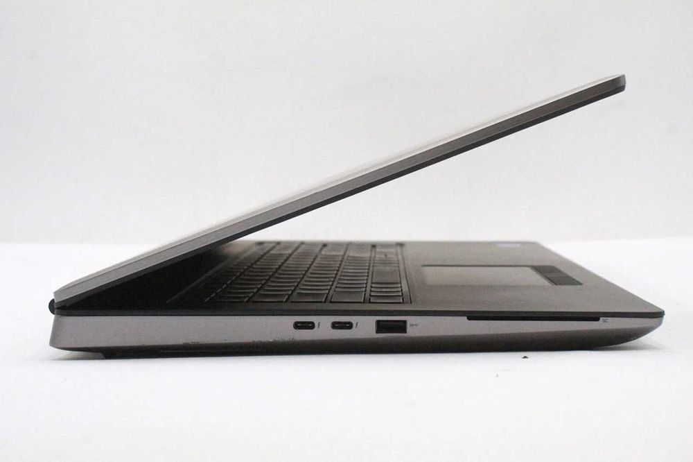 DELL PRECISION 7760  I7-11800H/1TB ssd/ 32GB  NVIDIA T1200