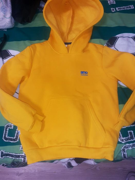 Тепла худі на 128 см.