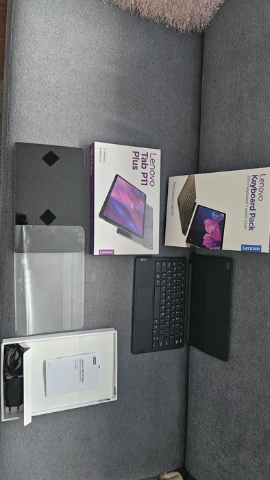 Tablet Lenovo Tab P11 Plus wraz z Lenovo Keyboard Pack