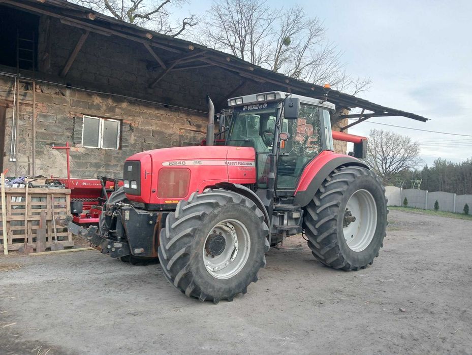 Massey Ferguson 8240