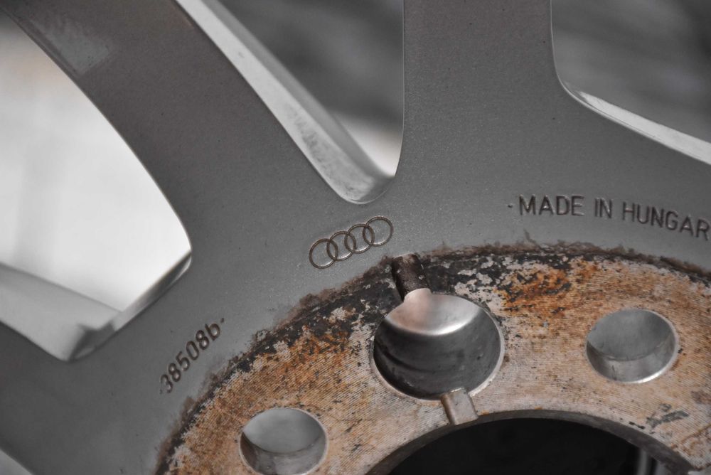 Felgi OEM AUDI A3 A4 B8 B9 A6 Q3 Q5 VW Seat Skoda 17" ORYGINAL