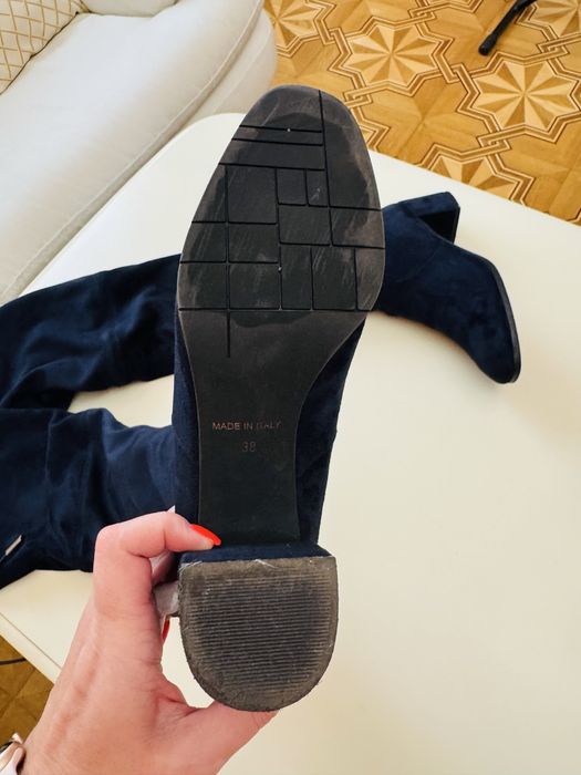 Продам синие  сапоги FELLINI Италия 38 состояние новых