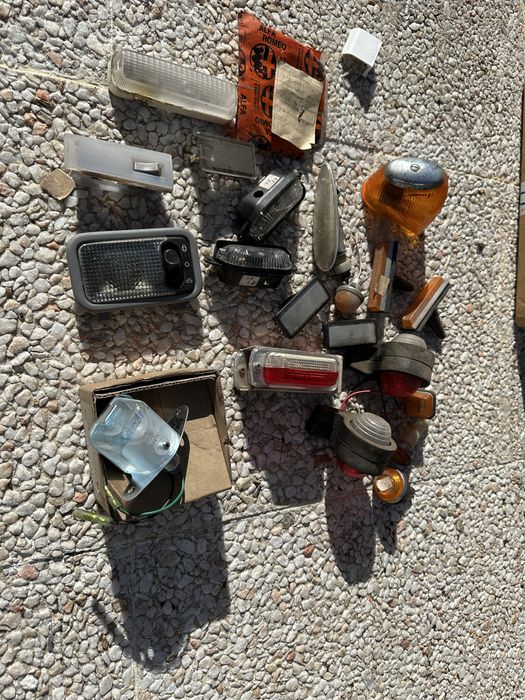 Farolins e Vidros de Carros Antigos