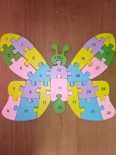 Jogos Puzzle Borboleta em madeira números e letras.