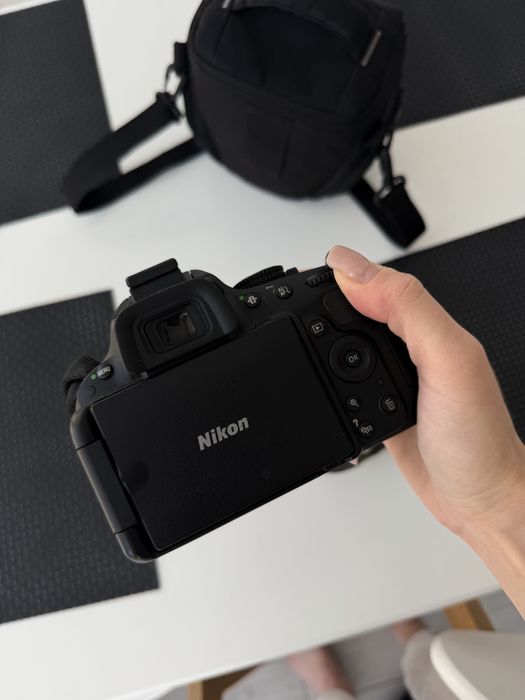 Фотоапарат D5100