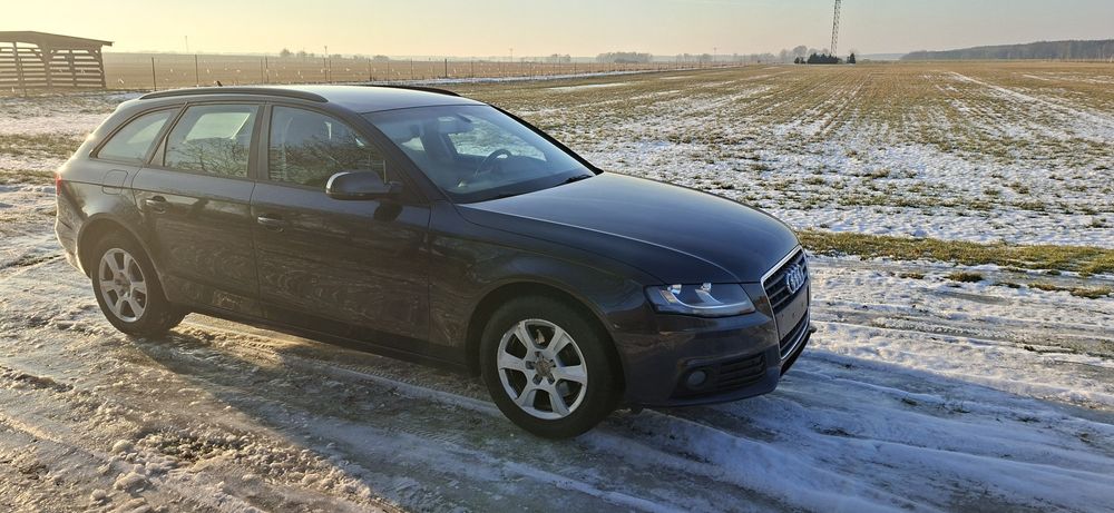 Audi a4b8 2.0tdi 120koni 2010rok