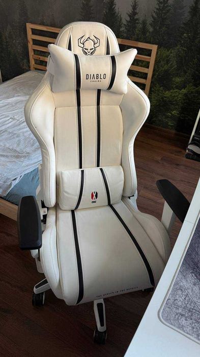 Biurko z Fotelem – Jak Nowe, Komplet, Odbiór z ul. Fabrycznej