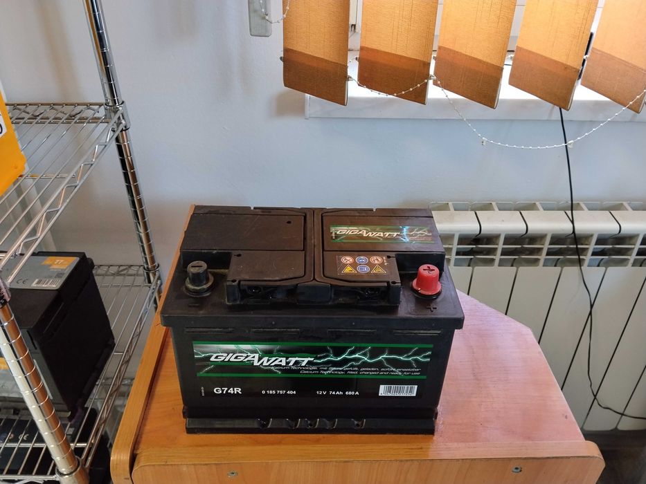 Akumulator GIGAWATT 74Ah 680A (EN) - 12V