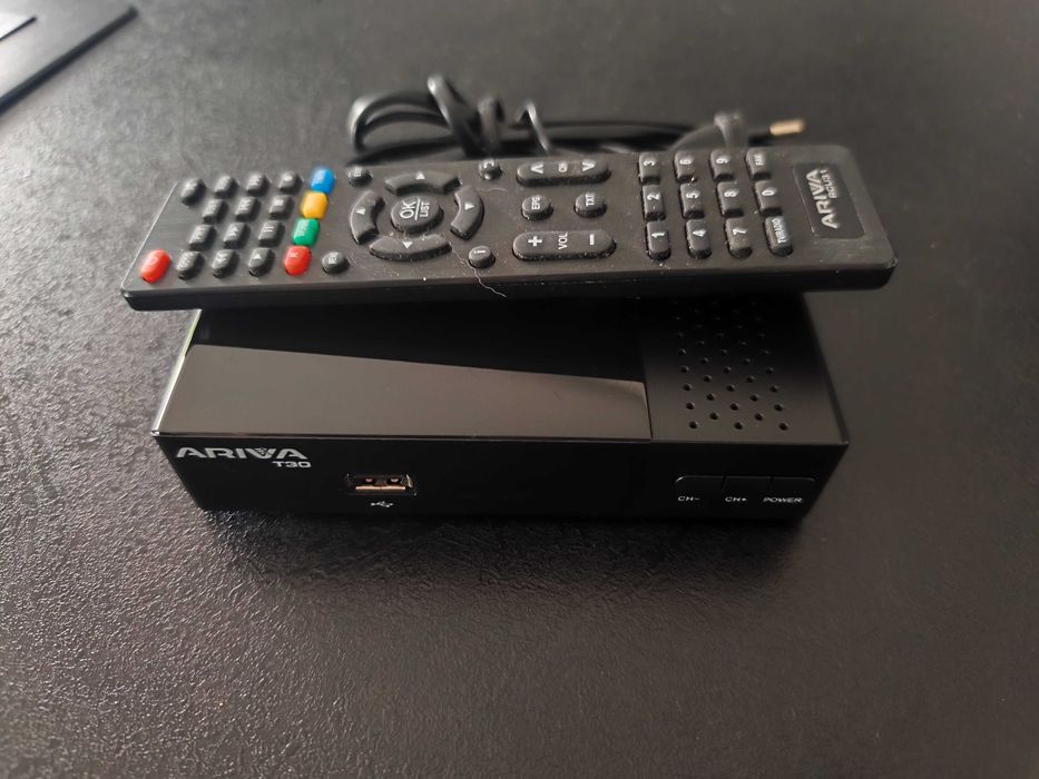 Dekoder tuner FERGUSON ARIVA T30 DVB-T2 H.265 HEVC