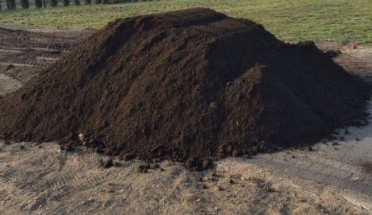 Wywrotka Piasek na wylewki do miksokreta , ziemi humus czarnoziem