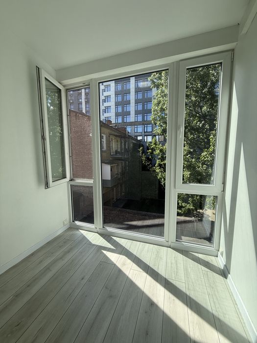 Продам 2к квартиру з ремонтом, центр - More