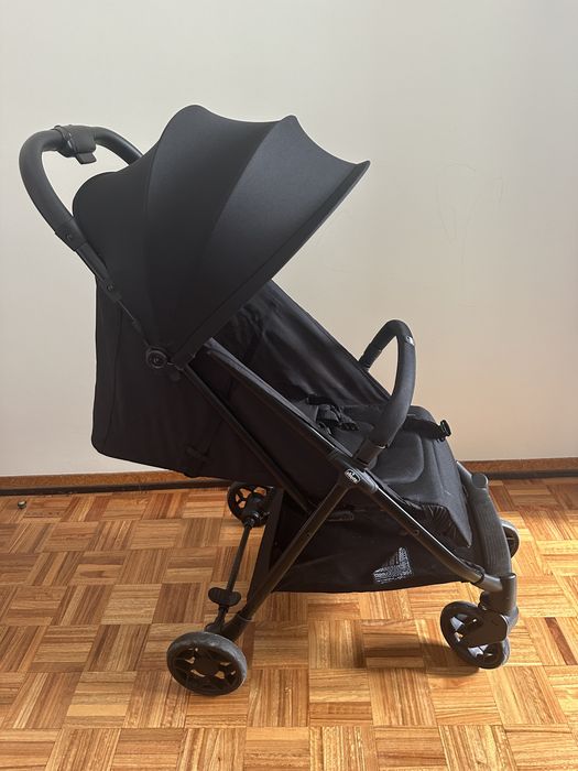 Carrinho Chicco Urbino Preto – Como novo, comprado em setembro
