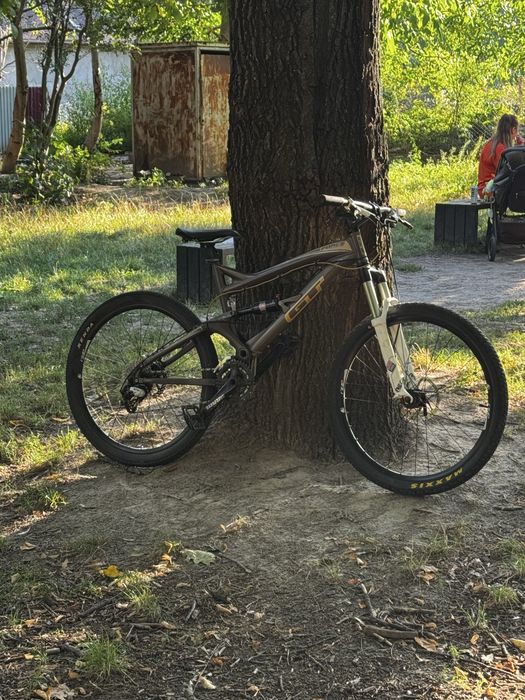 Обміняю gt force 3.0 2013 на Yt Industries, Specialized Demo, Trek Session, Transition TR450/250, Giant Glory, Cube Hanzz 2011 Black.З моєю хорошою дп