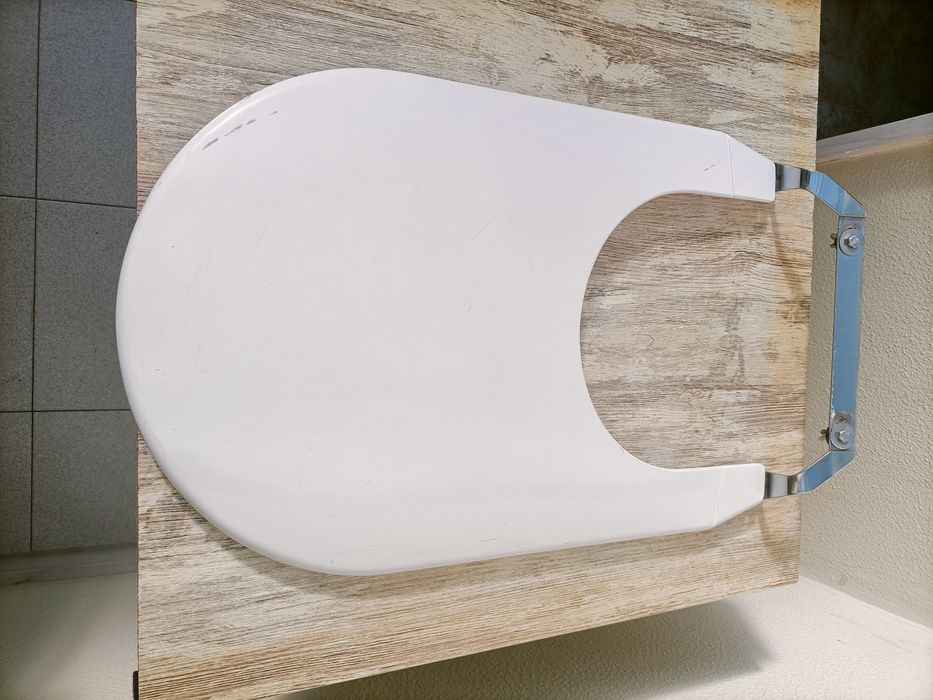 Tampa de bidé roça