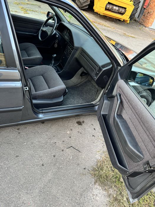 Пежо 605 авто класика