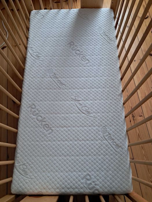 łóżeczko dziecięce 120×60 + materac lateksowy