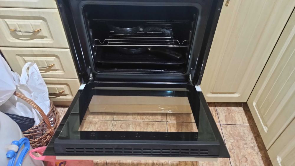 Продам газову плиту