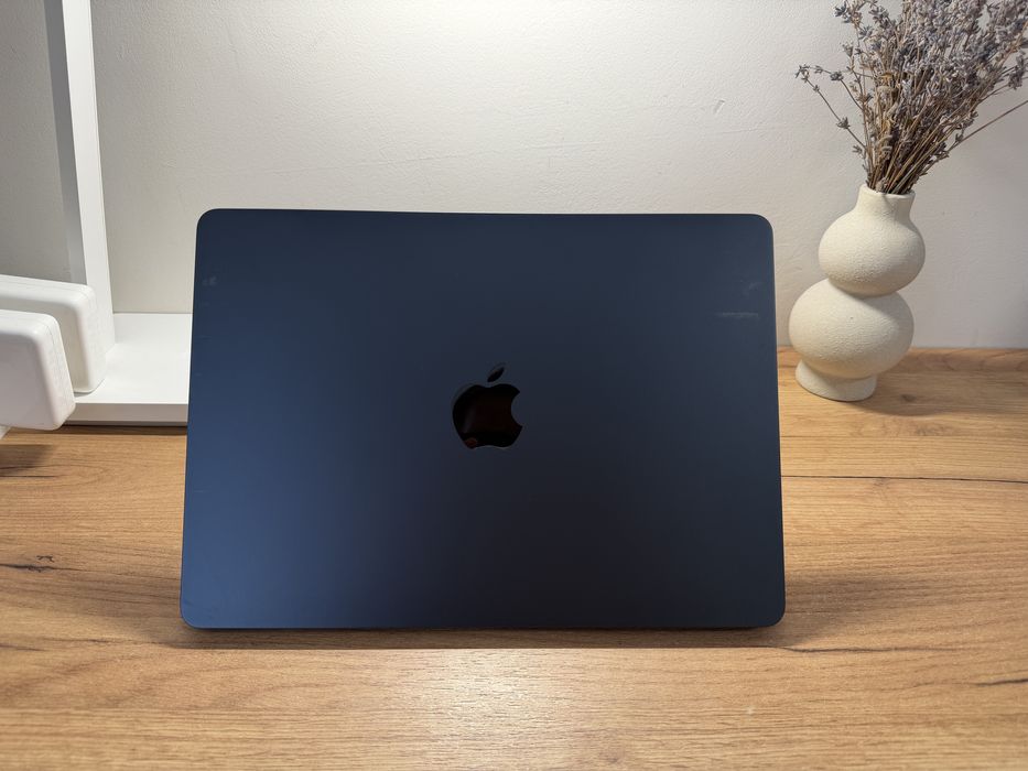 MacBook Air 13’ 2023 M2 16Gb RAM 512Gb SSD Midnight