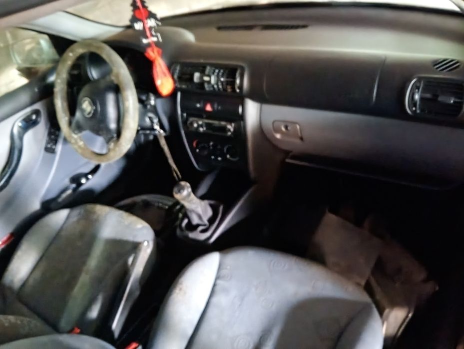 Seat leon 1.6 16v, ano 2000