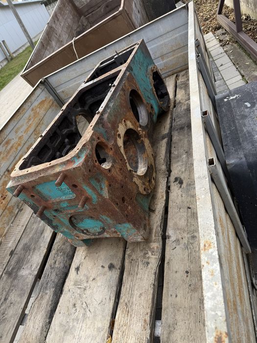 Продам ванну до трактора ЮМЗ у гарному стані.