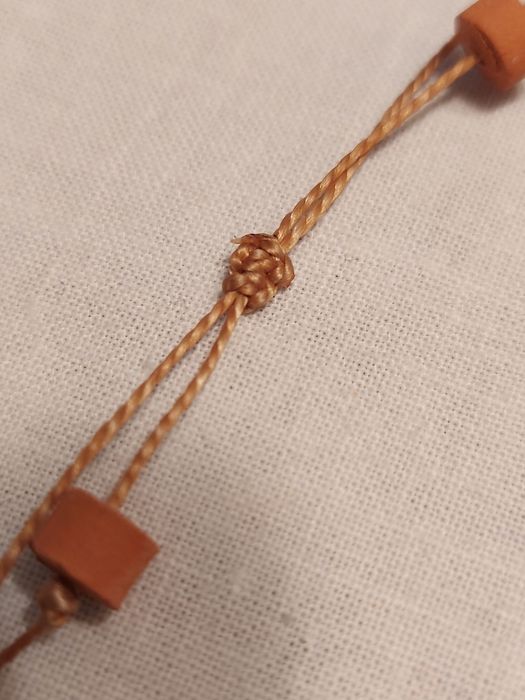 Pulseira de Cuba, ajustável, em Terracota.