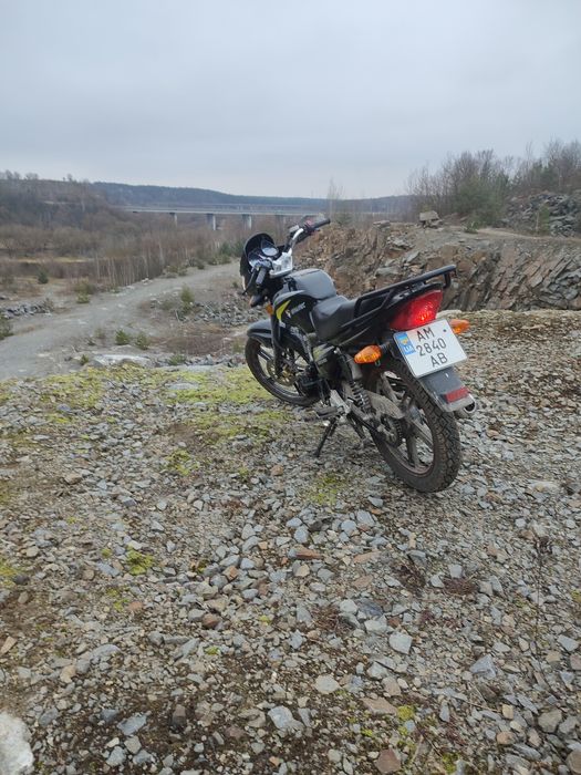 Продам мотоцикл спарк або обмін.