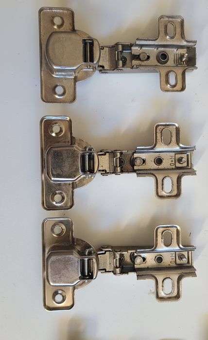 Zawiasy meblowe 30 szt.