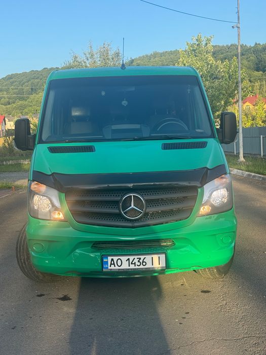 Автобус Sprinter пасажирський