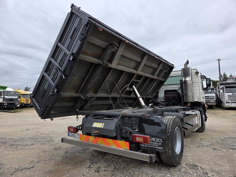 Volvo FM12 380, Basculante Tri-Lateral