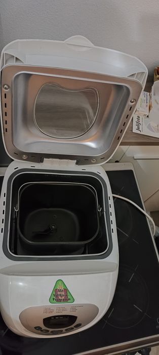 Máquina de fazer pão Clatronic