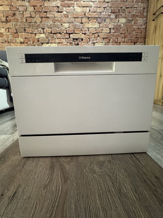 Посудомийна машина настільна Hansa