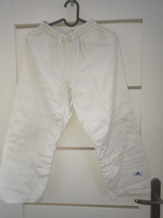 Sprzedam kimono 150 cm