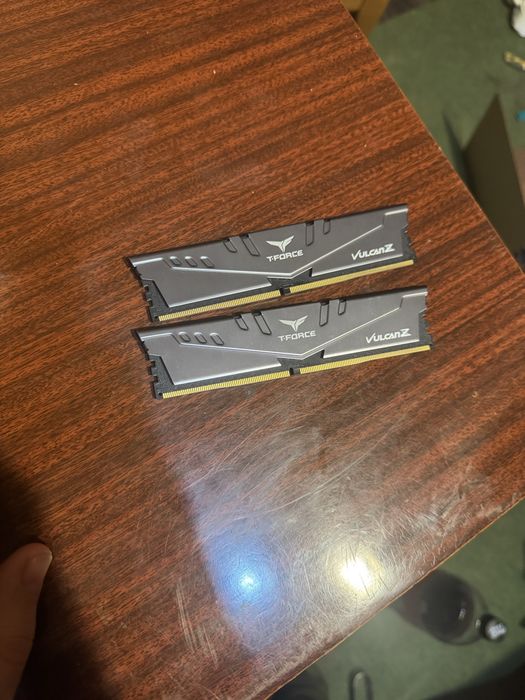 Оперативна пам’ять DDR4 16GB 2x8 3200 Мгц T-Force Vulcan Z Gray Team