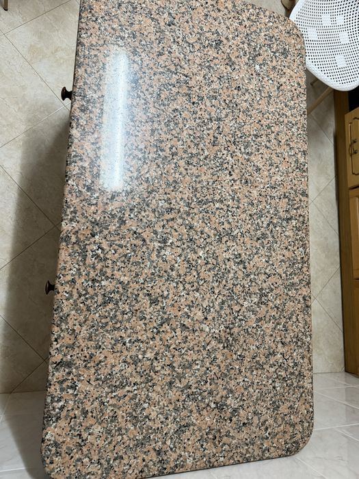 Mesa de Cozinha em Madeira com Tampo em Granito, 2 gavetas