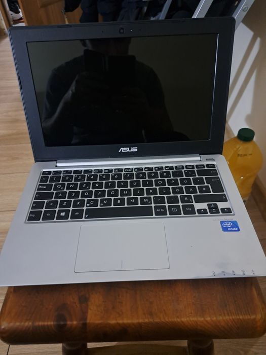 Netbook ASUS F201E 11,6 Cala  2,00 GB 320 GB