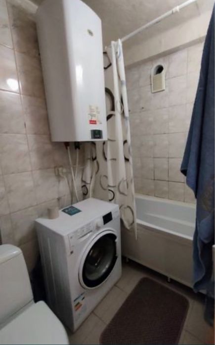 Сдам кв.с Автан.отоплением на 3 эт в центре города  на долг. аренду