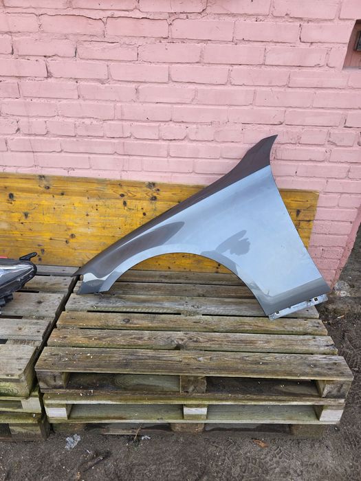 Błotnik przedni lewy Mercedes E-klasa W213 Oe