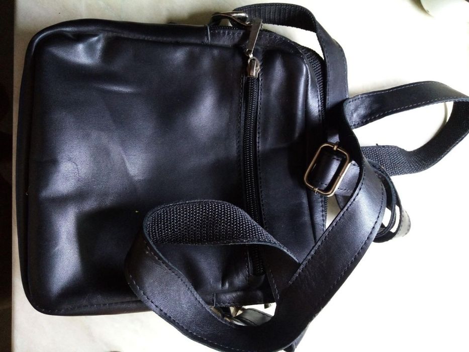 Нова чоловіча сумка, шкіряна 20*20*20